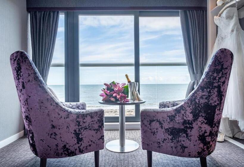 סוויטת ג'וניור נוף לים, Number 44 Hotel & Bar