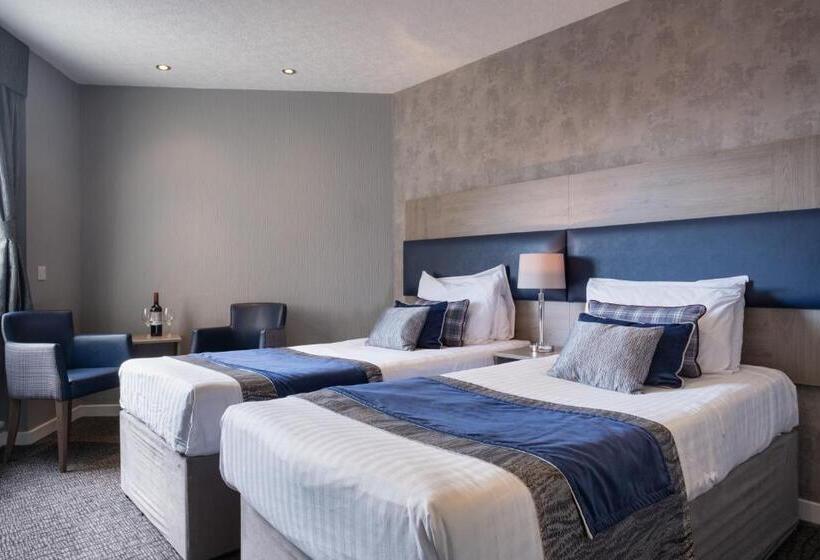 اتاق سوپریور, Number 44 Hotel & Bar