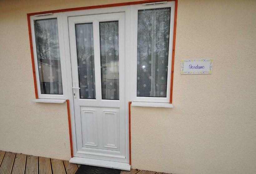 샬레, Warrens Village Motel And Self Catering