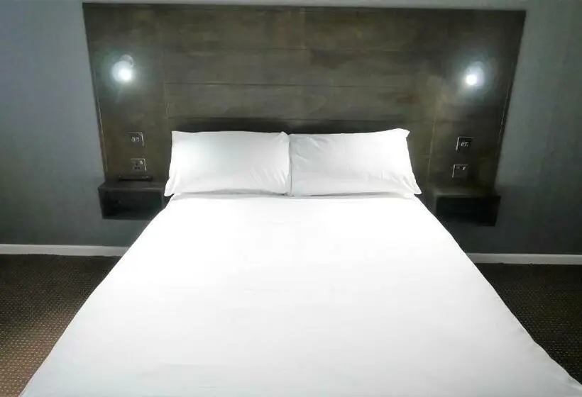 スタンダードルーム, Warrens Village Motel And Self Catering