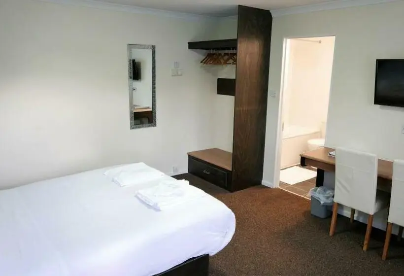 スタンダードルーム, Warrens Village Motel And Self Catering
