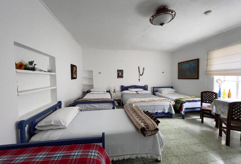 Familiekamer, Sakti Hostal B&b