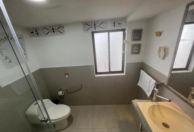 Standaard Driepersoonskamer, Sakti Hostal B&b