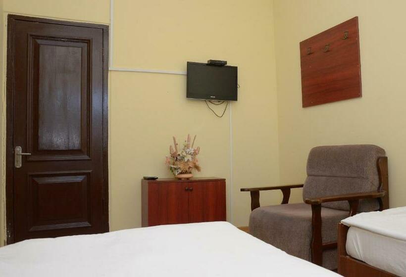 اتاق استاندارد, Starhostel