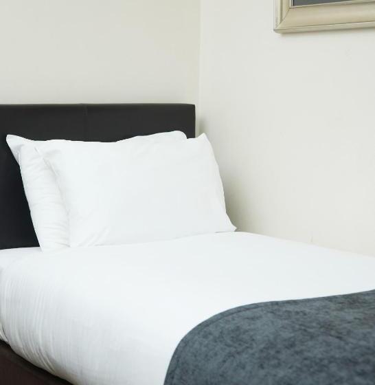 스탠다드 싱글 룸, The Broughton Hotel By Greene King Inns