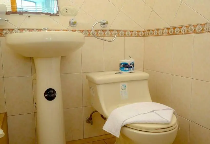 Superior Kolmen Hengen Huone, Hostal Sir Francis Drake