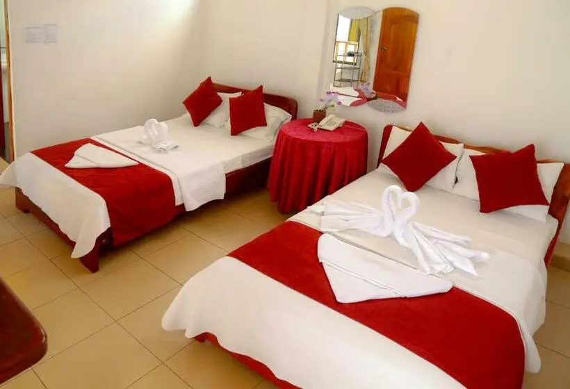 Superior Kolmen Hengen Huone, Hostal Sir Francis Drake