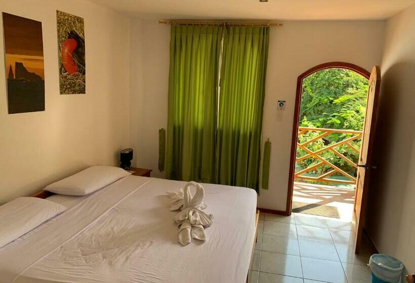 Номер Стандарт Двуспальная Кровать, Hostal White House Galapagos