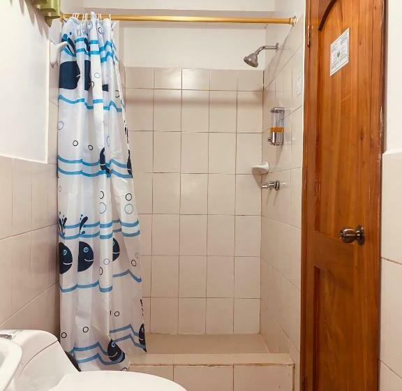 스탠다드 룸 더블 침대, Hostal White House Galapagos