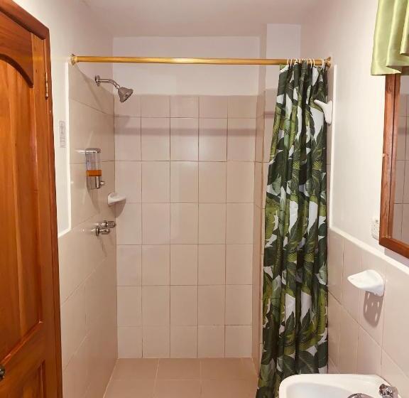 Номер Стандарт, Hostal White House Galapagos