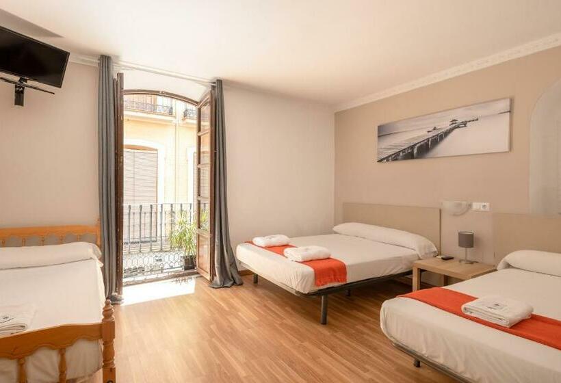 اتاق استاندارد چهار تخته, Pensión Zacatin