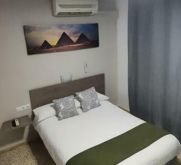 اتاق استاندارد یک نفره, Pensión Zacatin