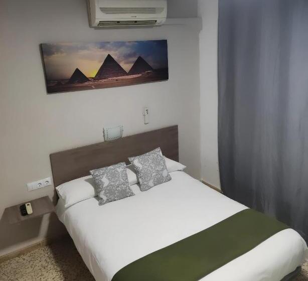 اتاق عادی, Pensión Zacatin