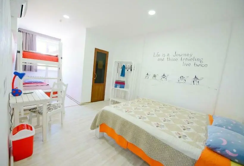 Family Room, Topchan