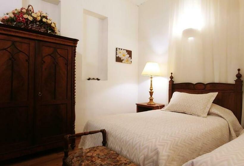 חדר סטנדרט נוף לגינה, Casa Montalvo Bed & Breakfast