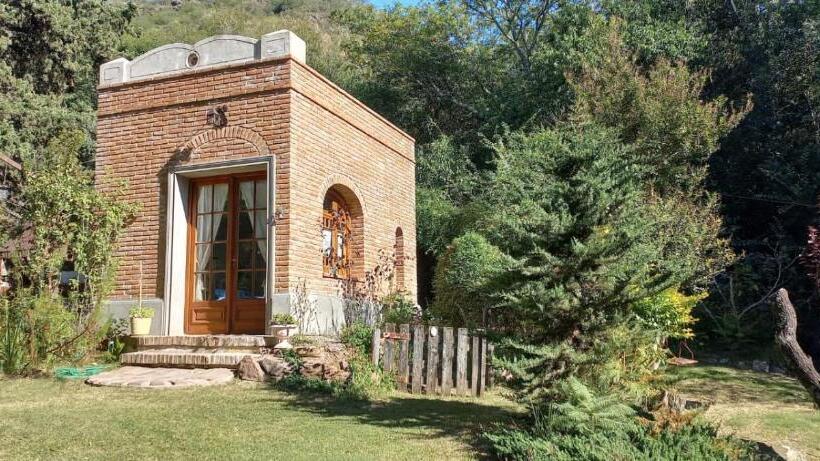 ガーデンビューのスタンダードバンガロー, Casita De Piedra B&b