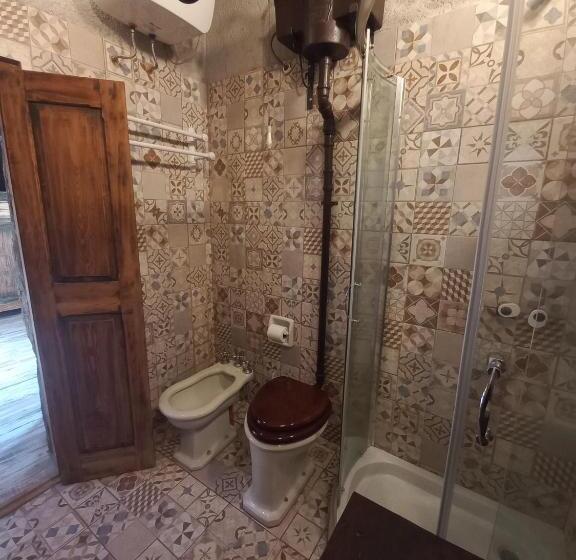 キャビン, Casita De Piedra B&b