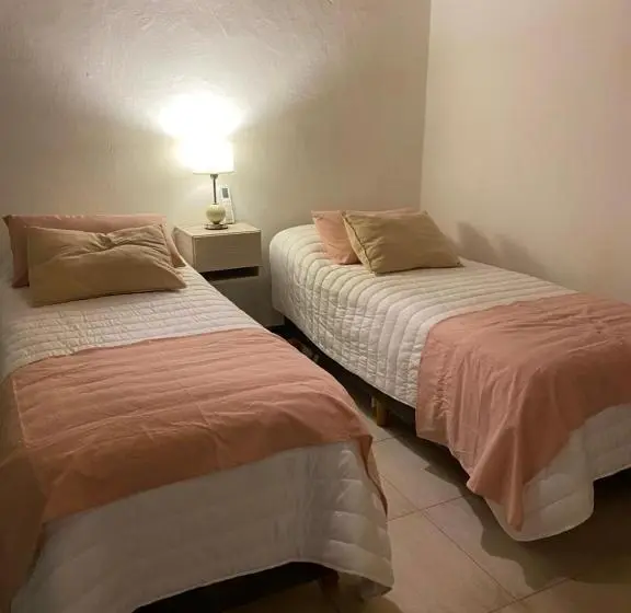 スーペリアの４人部屋, Hostal Cruz Chica
