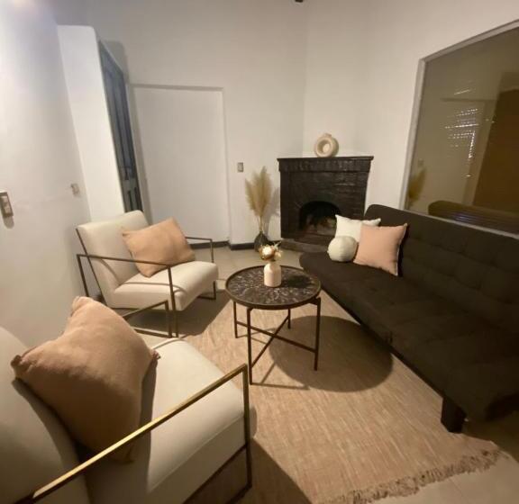 اتاق سوپریور چهار تخته, Hostal Cruz Chica