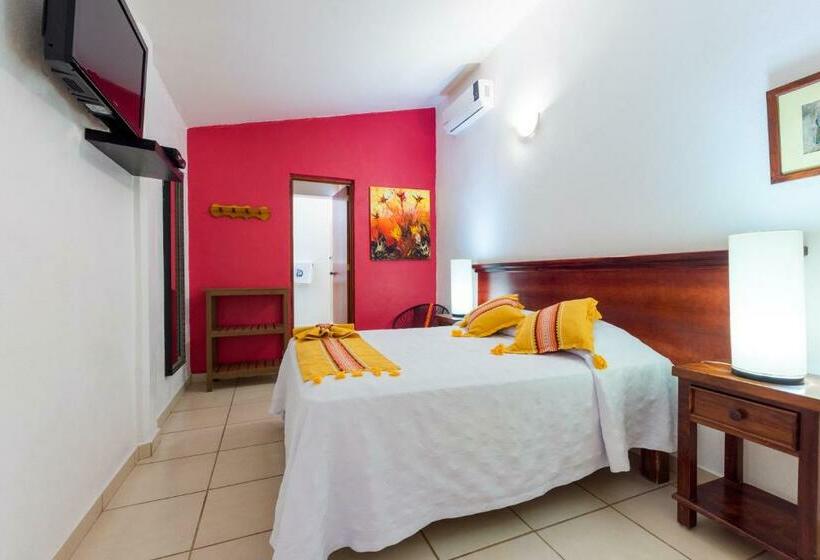 اتاق استاندارد با تخت دوبل, Meson De Mita