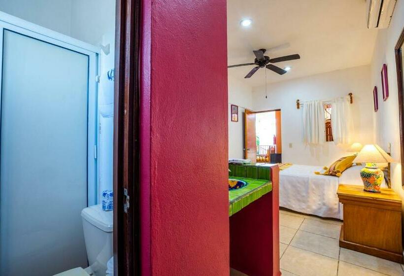 اتاق استاندارد با تخت دوبل, Meson De Mita