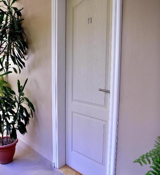 غرفة قياسية رباعية, Ozieri