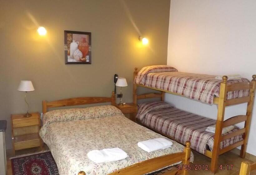 غرفة قياسية رباعية, Ozieri