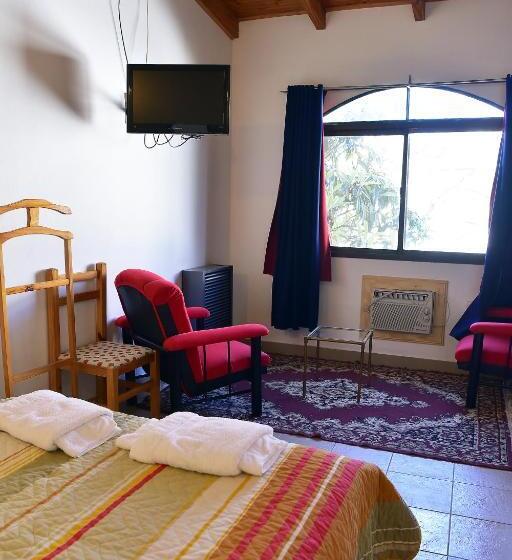 غرفة عائلية, Ozieri