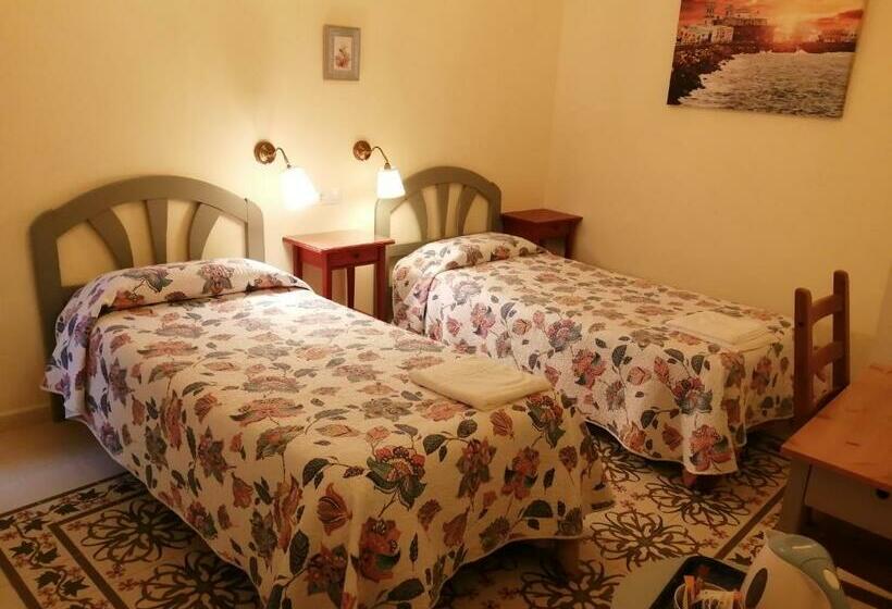 Quarto Standard Casa de Banho Partilhada, Pensión España