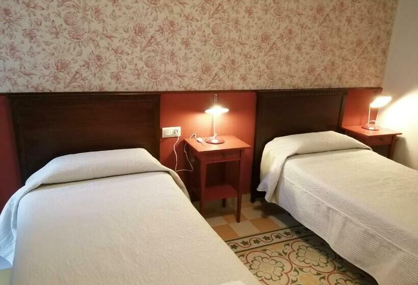 Quarto Standard Casa de Banho Partilhada, Pensión España