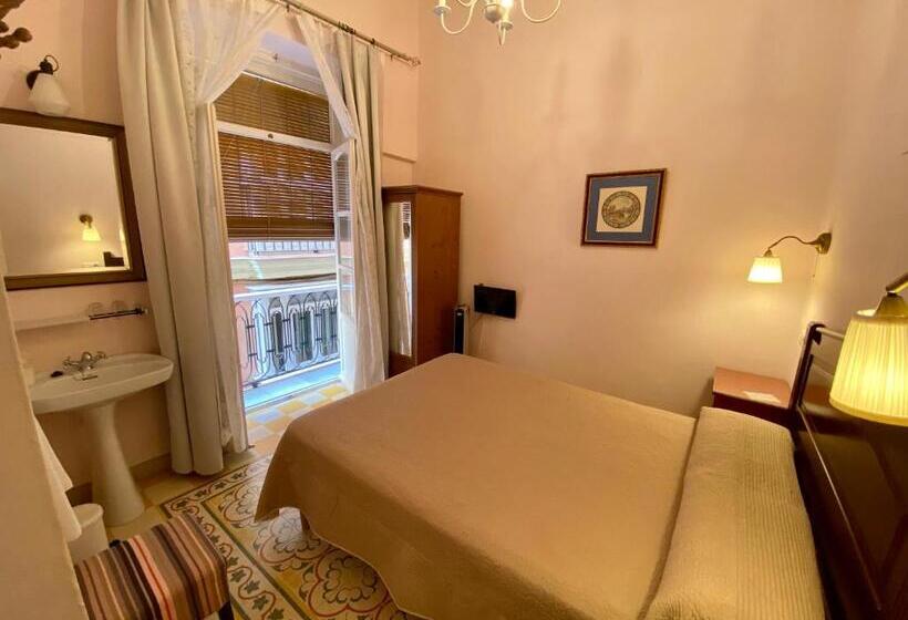 Quarto Standard Casa de Banho Partilhada, Pensión España