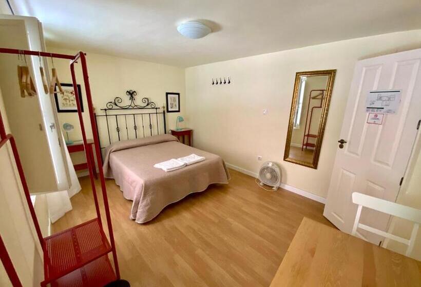 Quarto Economy Casa de Banho partilhada, Pensión España