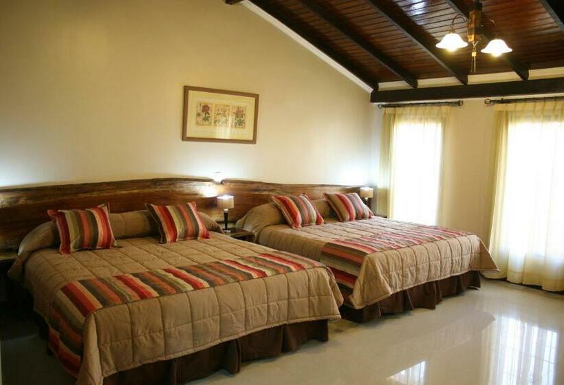 Семейный Номер Superior, Posada Del Jacarandá