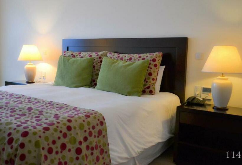 غرفة قياسية, Quinto Elemento