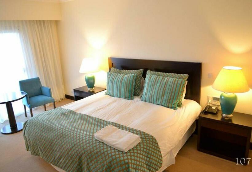 غرفة قياسية, Quinto Elemento