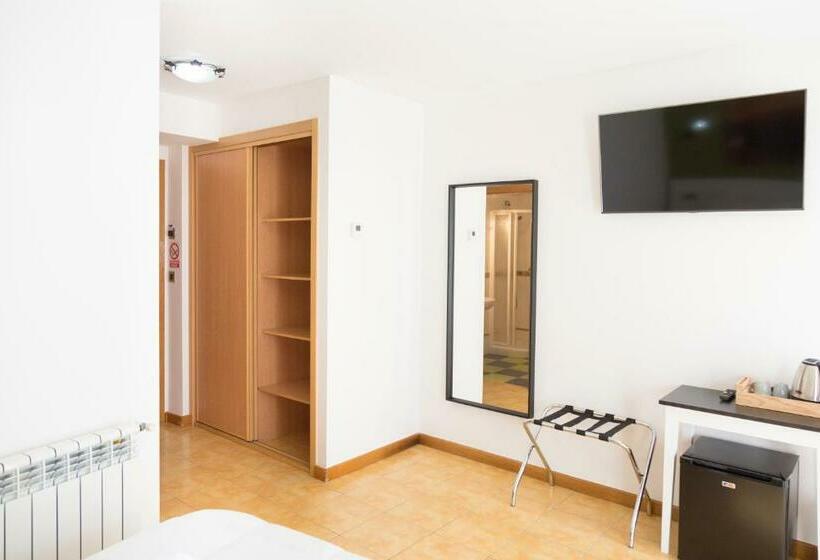 Habitación Estándar, Stellae Luscofusco