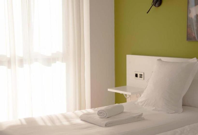 Habitación Estándar, Stellae Luscofusco