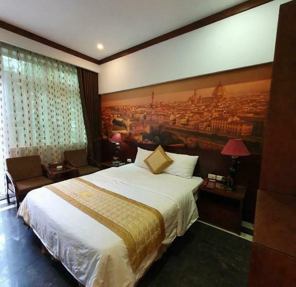 اتاق لوکس با بالکن, Tuong Vi