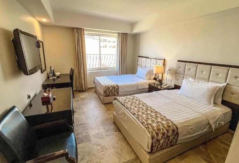 اتاق استاندارد با چشمانداز دریا, Yafko