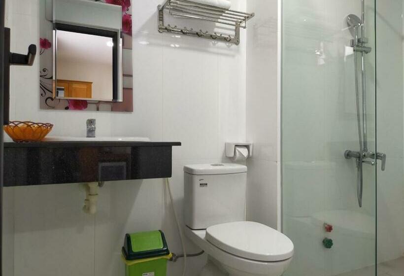 اتاق سوپریور, Hoang Son