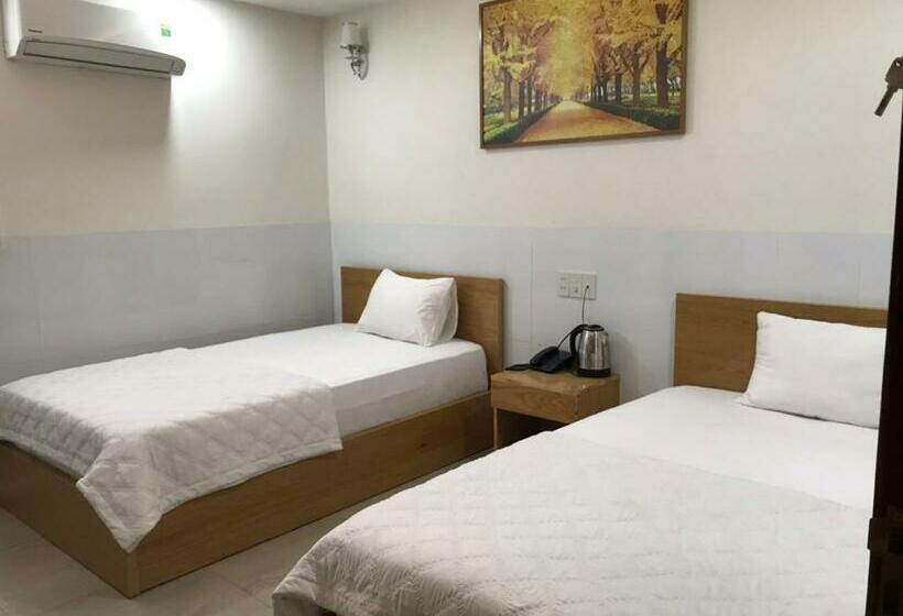 اتاق استاندارد, Hoang Son