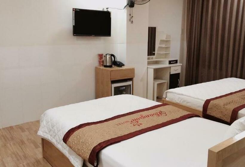 اتاق استاندارد, Hoang Son