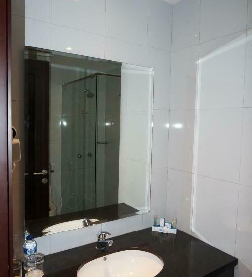 Quarto Deluxe, Brothers Biru Solo Baru