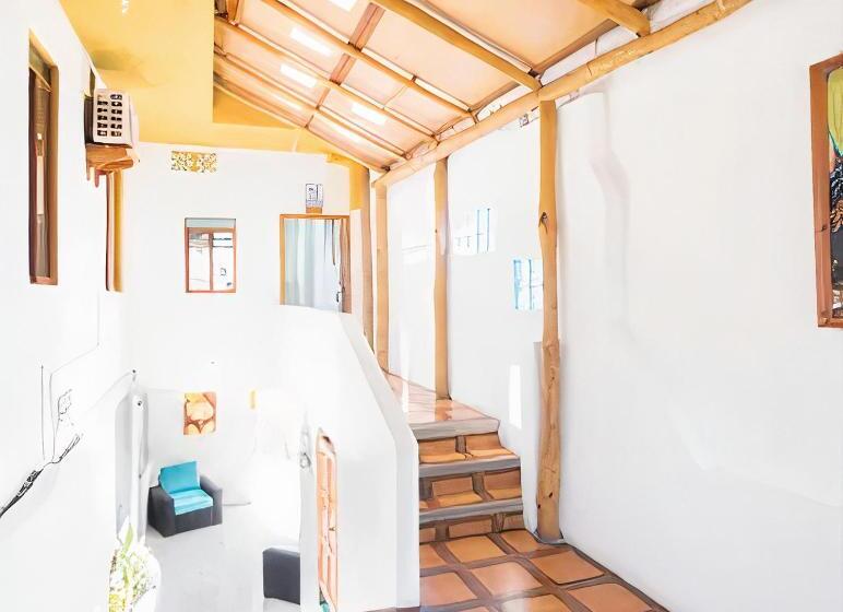 غرفة قياسية, Galapagos Verde Azul