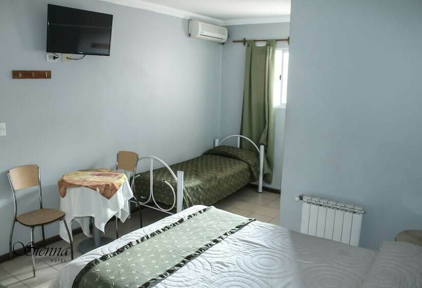 חדר סטנדרט לשלושה, Sienna