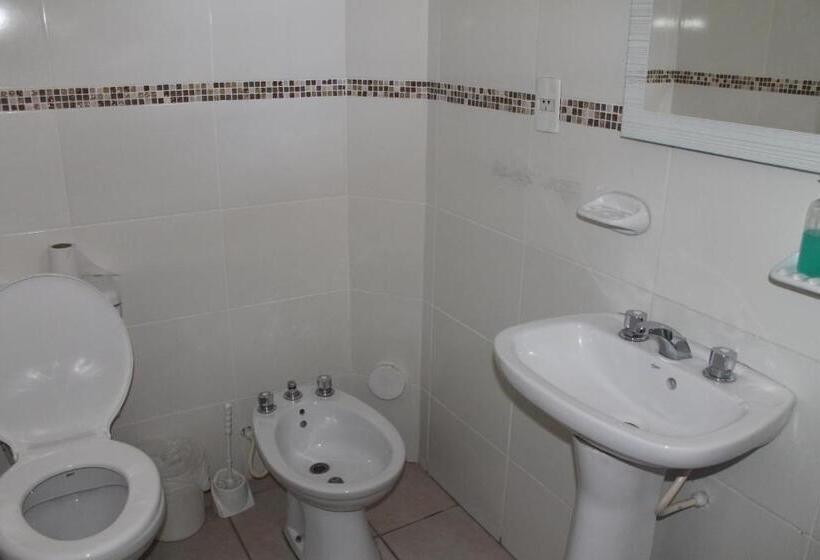 חדר סטנדרט לארבעה, Sienna