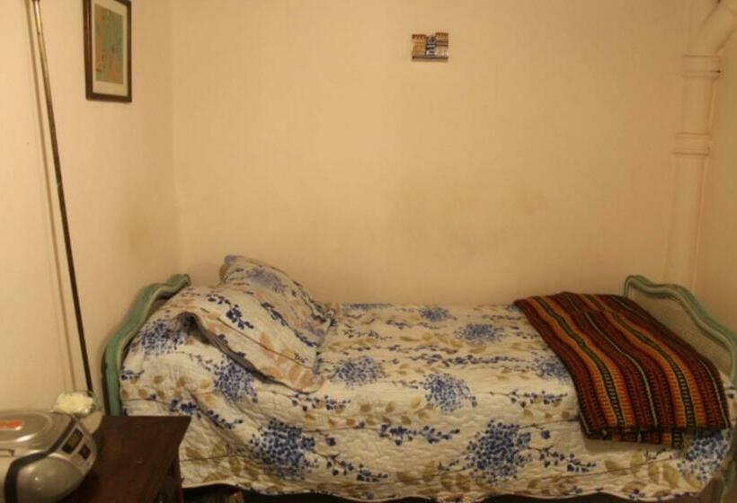 اتاق استاندارد یک نفره, Mariel B&b