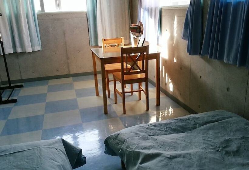 غرفة قياسية ثلاثية, Guest House Sea Glass