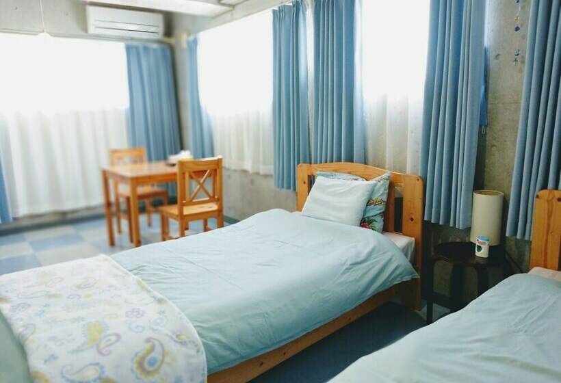 غرفة قياسية ثلاثية, Guest House Sea Glass