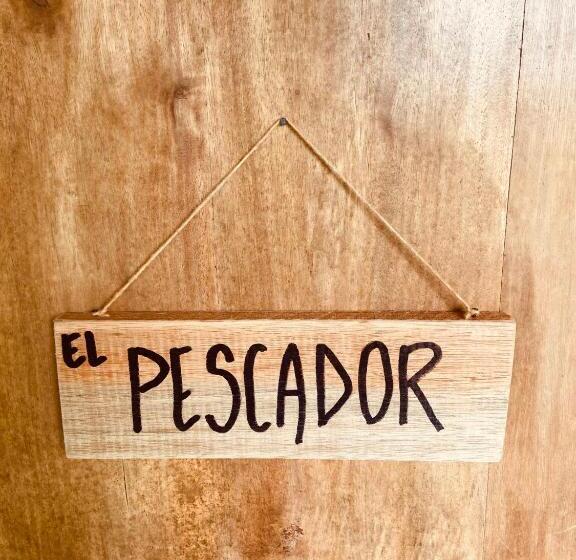 بنگله خانوادگی, The Mudhouse Hostel Mompiche